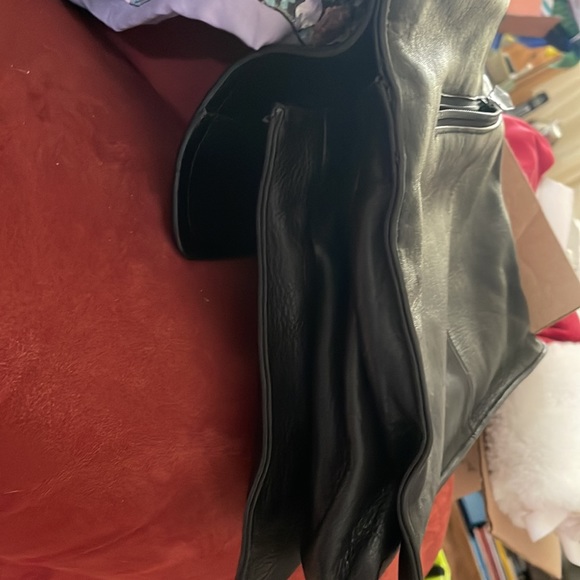 Black leather shoulder bag/crossbody bag. - Picture 6 of 6